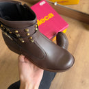 Bota Moleca Couro Fivela Tiras Grossas 5354.201