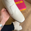 Bota Moleca Cano Curto Salto Bloco Médio 5352.100