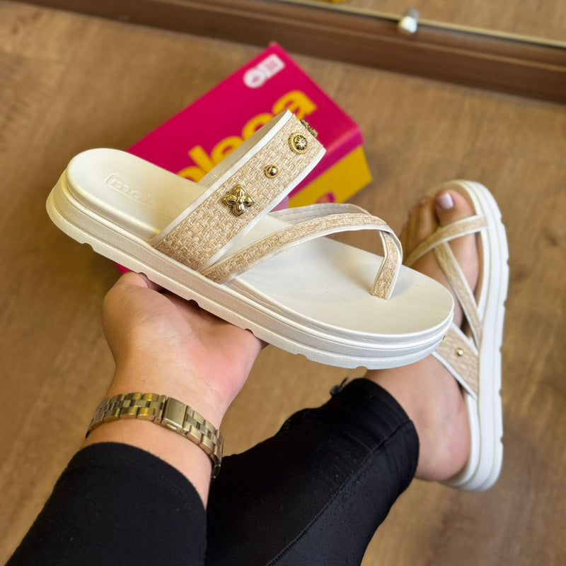 Sandália Moleca Detalhes em Prata 5490.125